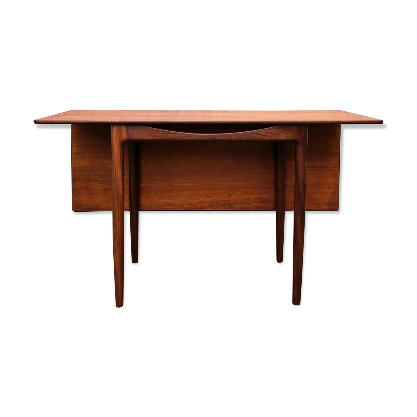 Dining table by Ib Kofod Larsen of the 60s