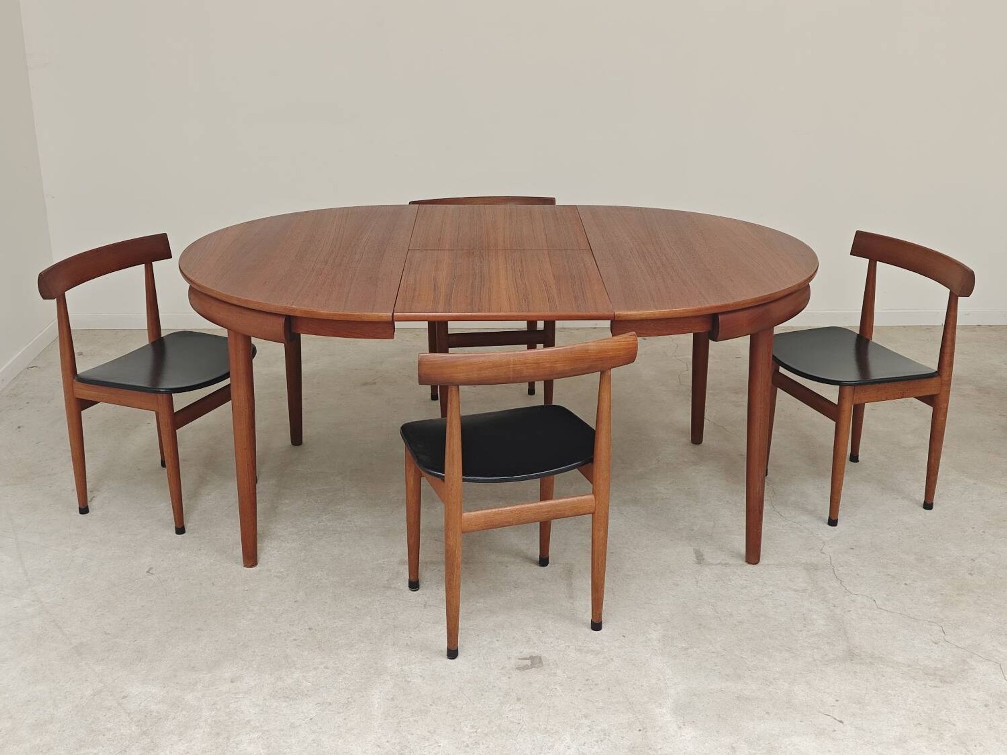 Table de repas et 4 chaises par Hans Olsen pour Frem Rojle  Danemark