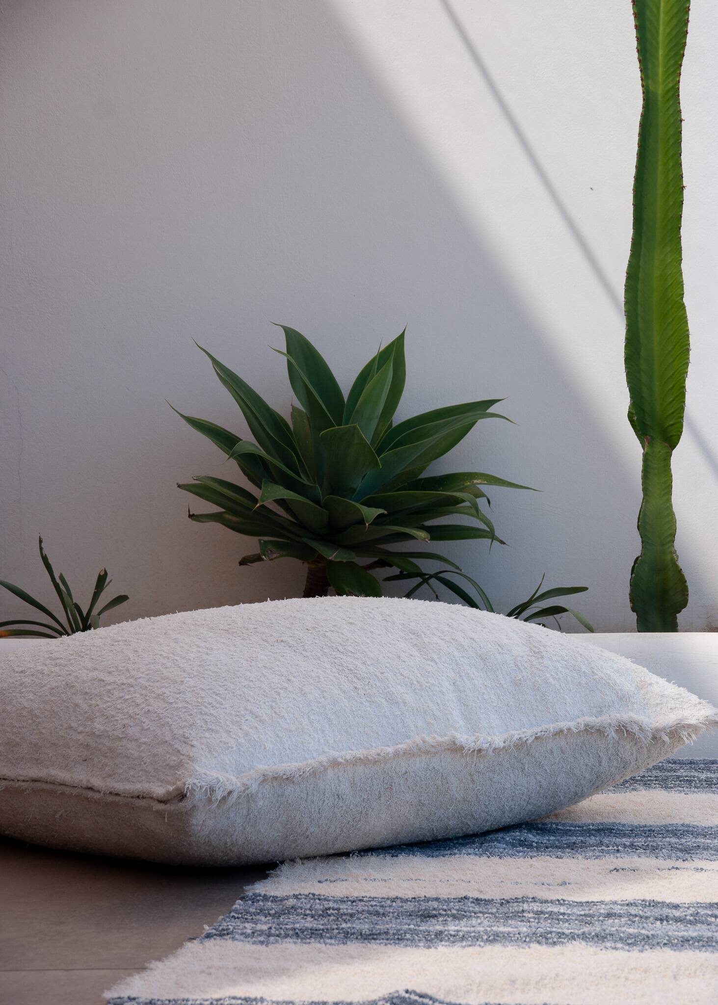 Recycled cotton handmade rug - Grey and white