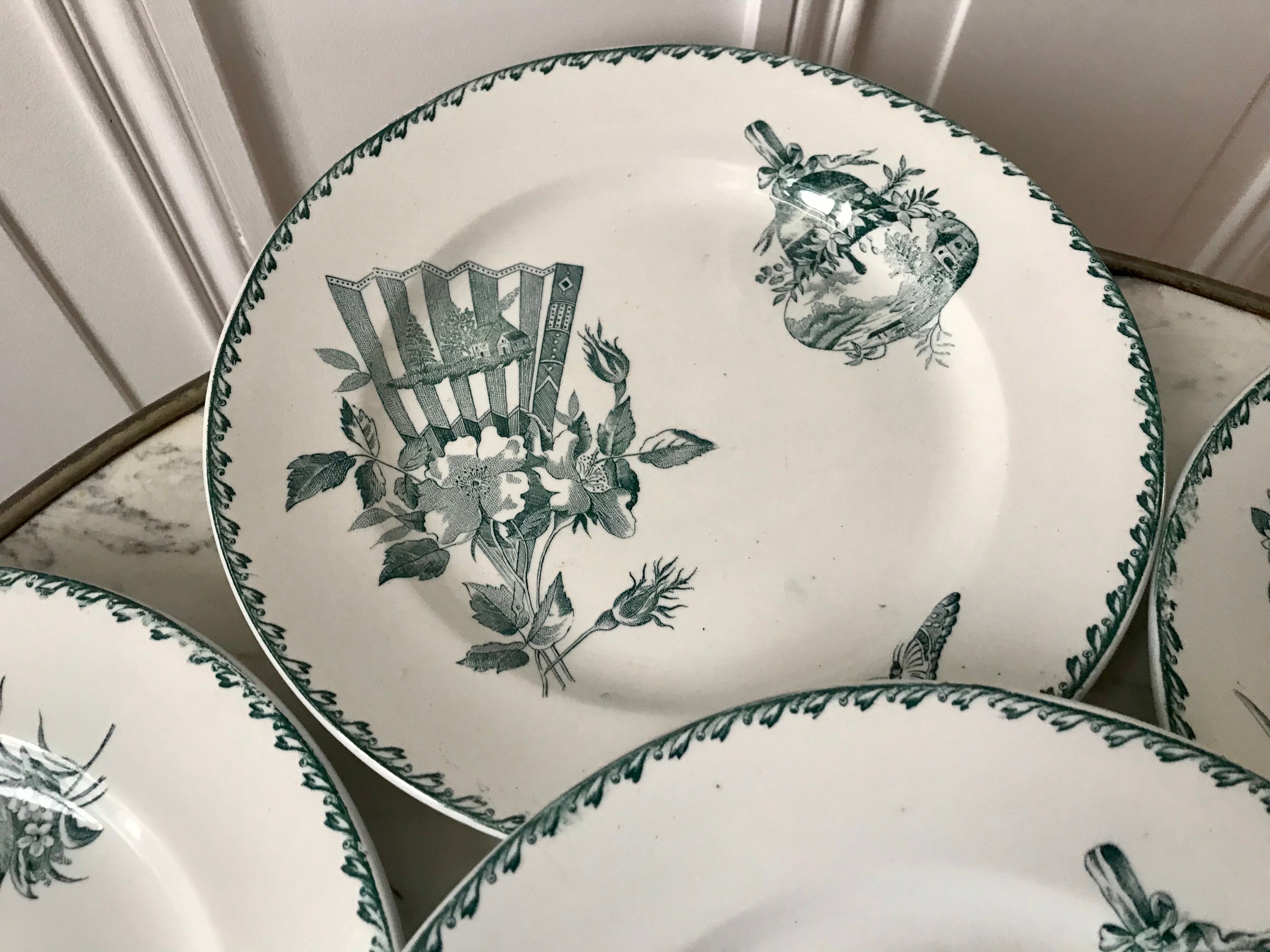Set of 6 flat plates terre de fer saint-amand model "cartels" xixth