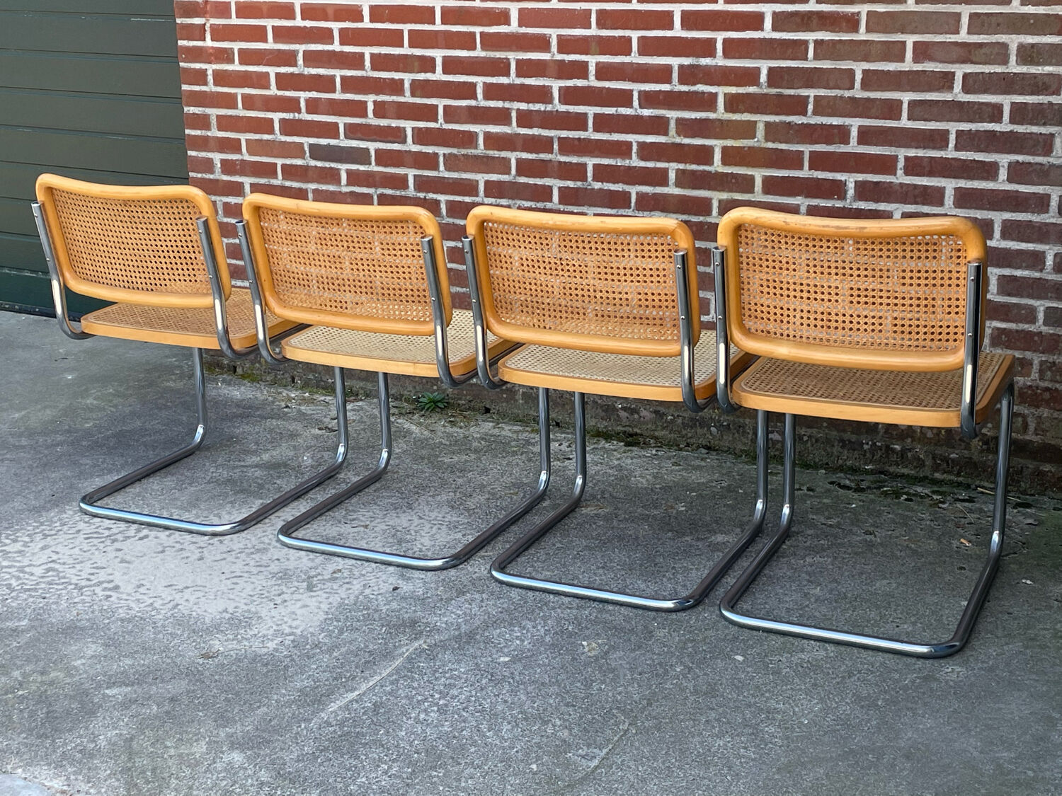 Lot de 4 chaises Cesca modèle b32 en chrome fabriqué en italie par Marcel Breuer