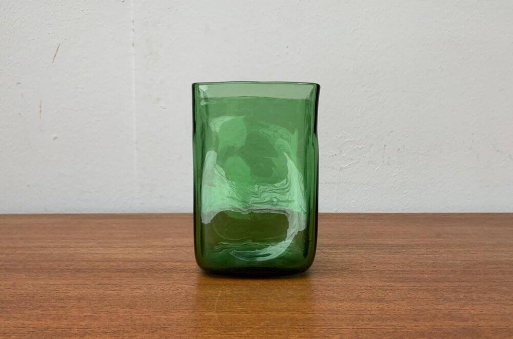 Vase en verre scandinave du milieu du siècle, années 1960