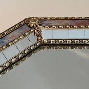 Miroir Octogonal à Facettes et Guirlandes de Laiton — Travail Français, Ver