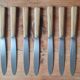 Set de 9 couteaux en bakélite