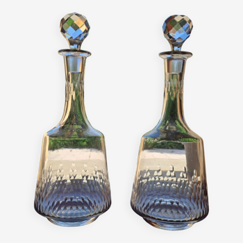 Paire carafes en cristal de Baccarat modèle Richelieu