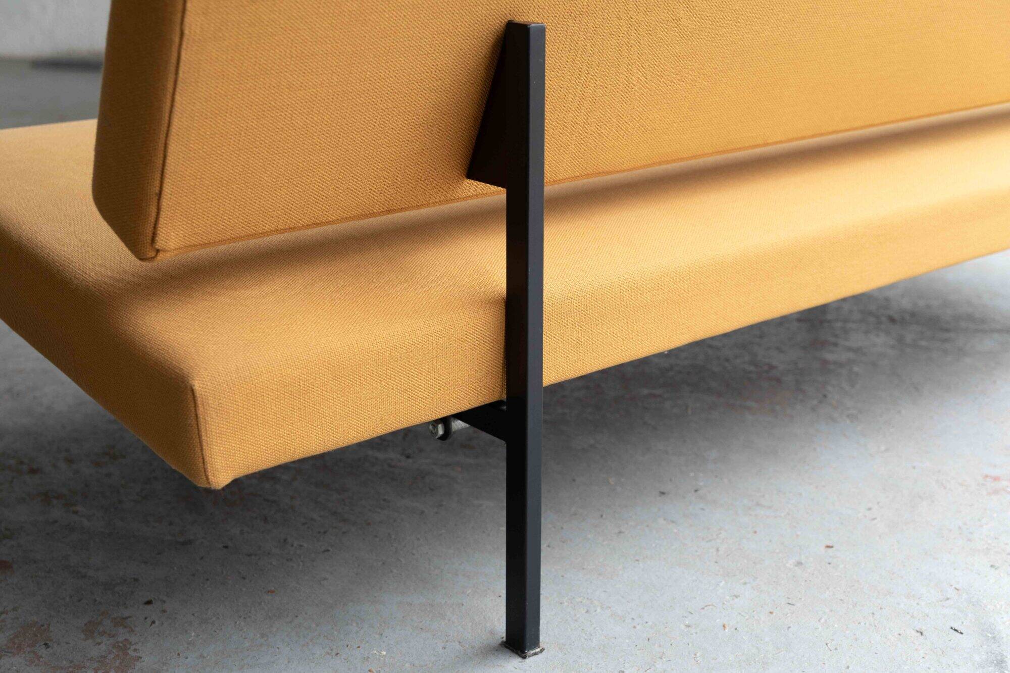 3-seater sofa / daybed by Gijs Van der Sluis