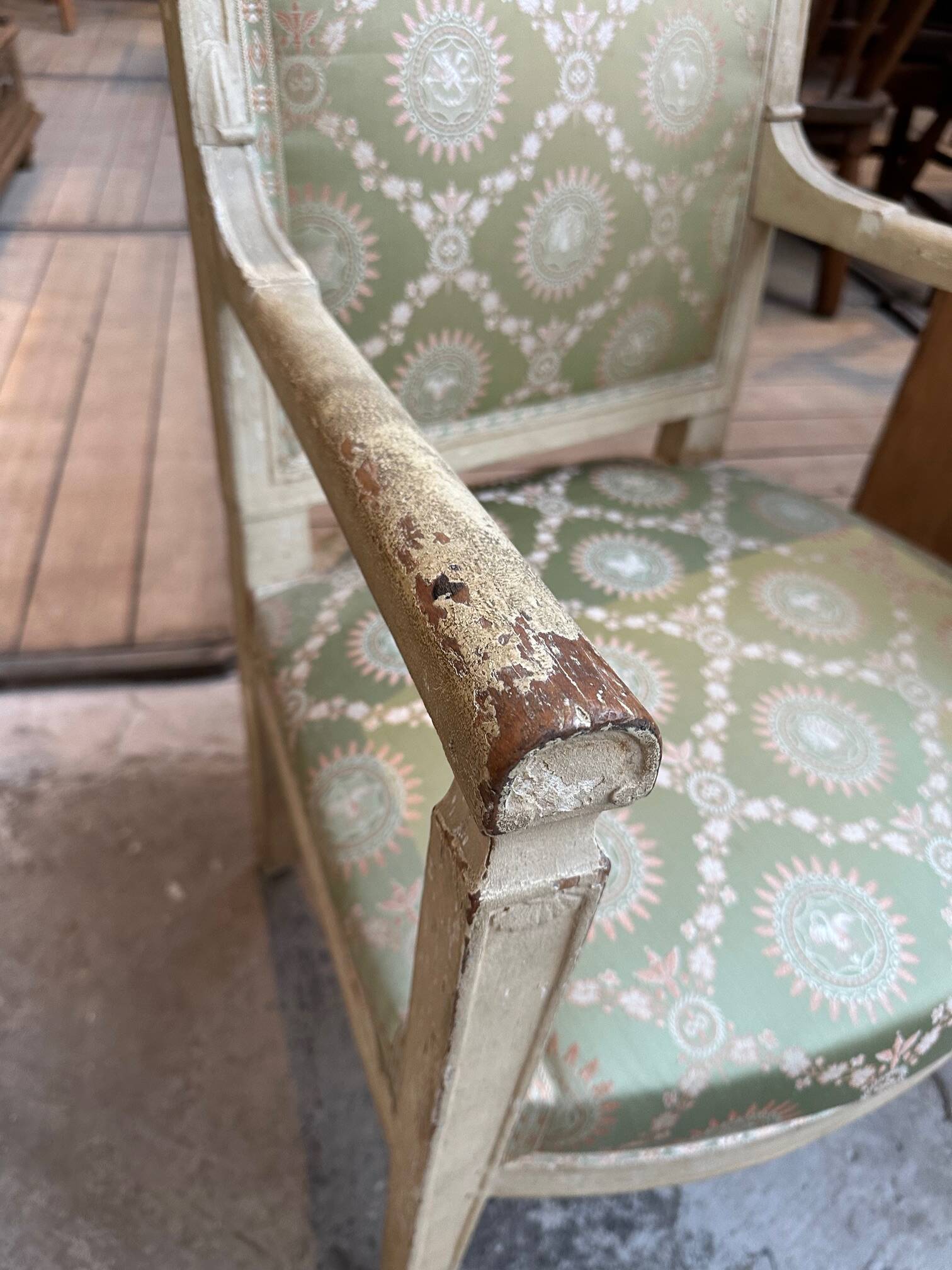 Paire de Fauteuils de Style DIRECTOIRE Début XIXème