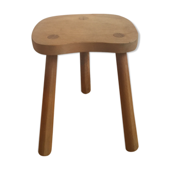 Tripod wooden snuff