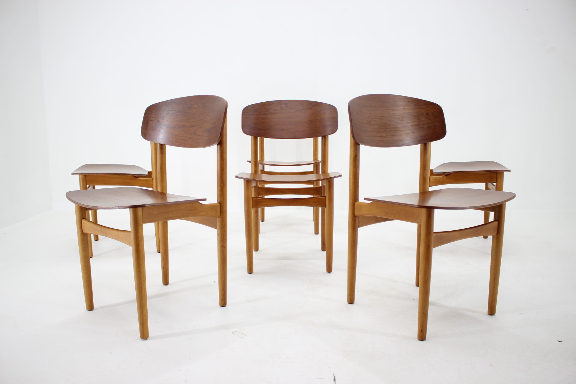 1960s Børge Mogensen Model 122 Oak and Teak Dining Chairs for Søborg Møbelfabric, Denmark
