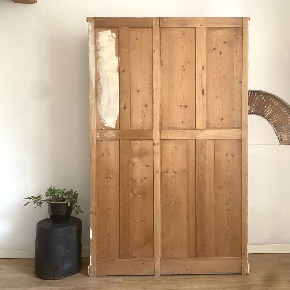 Display cabinet