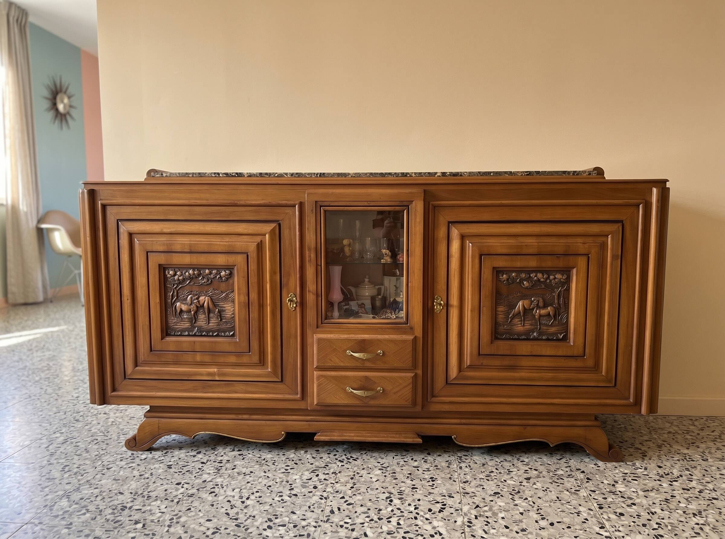 Vintage dining room buffet from the 1950s/1960s.