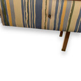 Dressing table in natural wood and fabrics