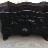 Cast iron planter