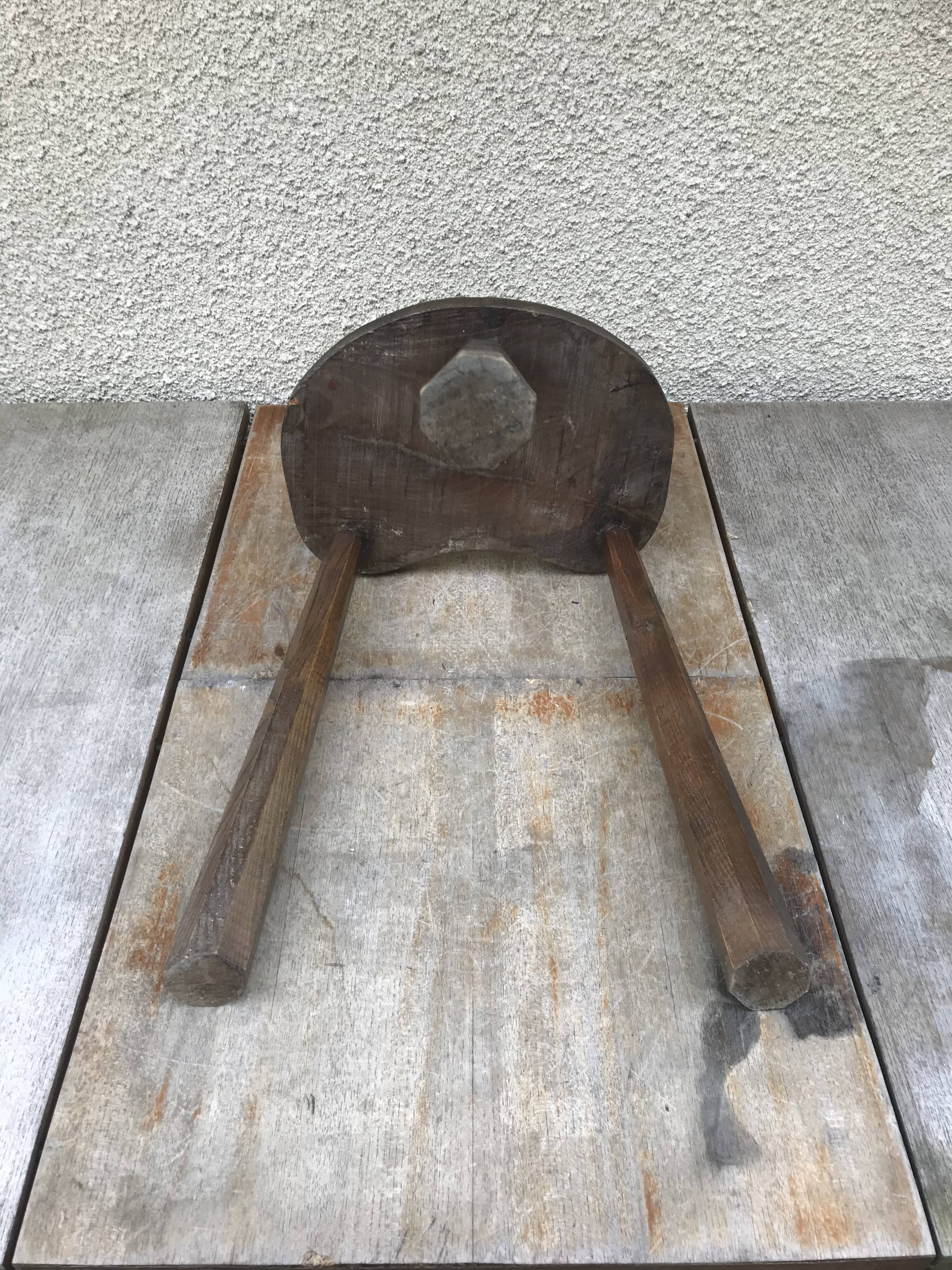 Old walking tabouret feet tripodes vintage dark wood