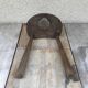 Tabouret de traite pieds tripodes bois foncé vintage