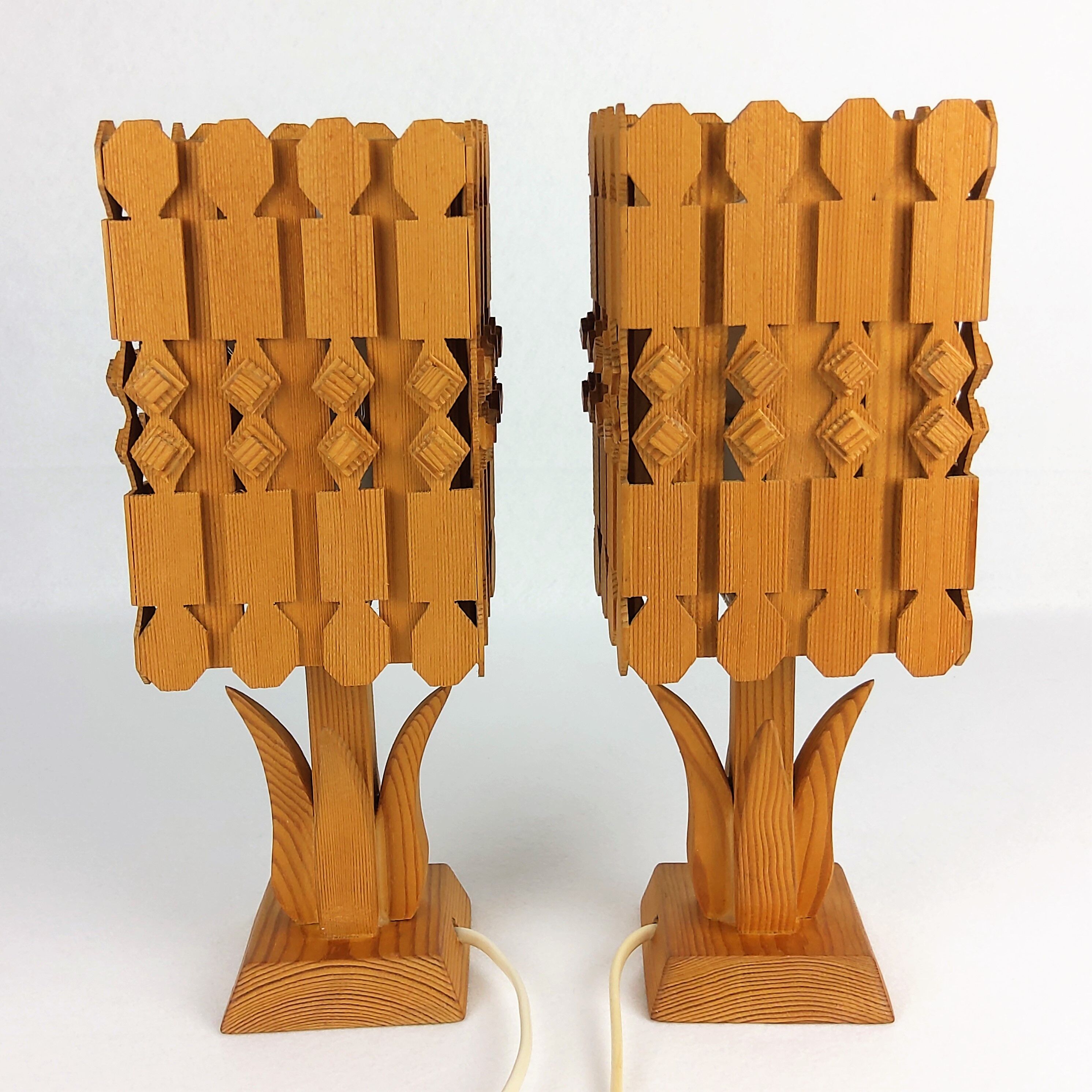 2 lampes scandinaves en pin 1960