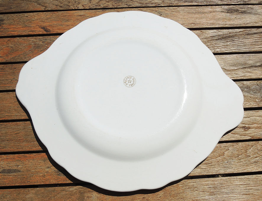 Former salins ceramic cheese service