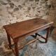 Table de ferme française ancienne en chêne et noyer (1780–1830)
