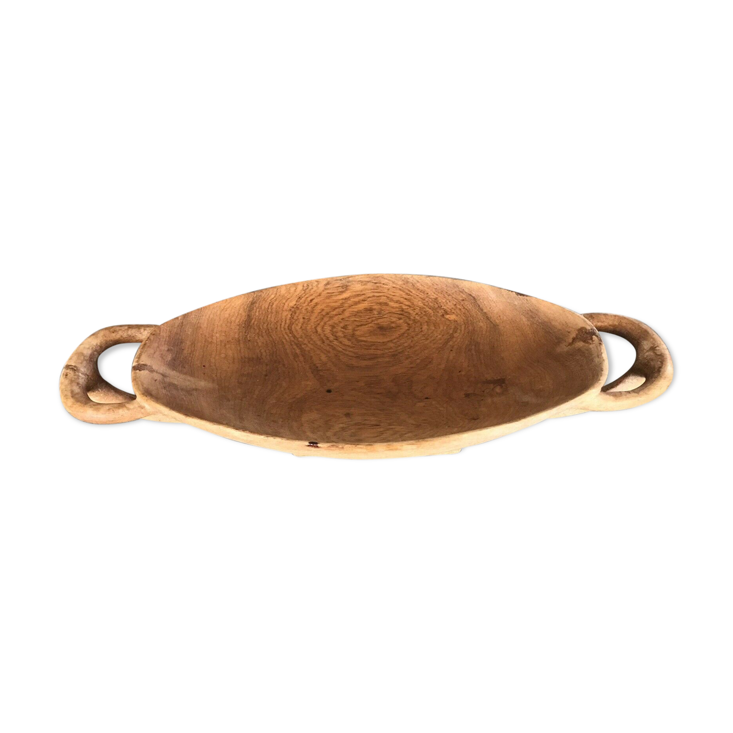 Carved wooden flat-plated - artisanal tribal art African cuisine