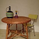 Round wicker table