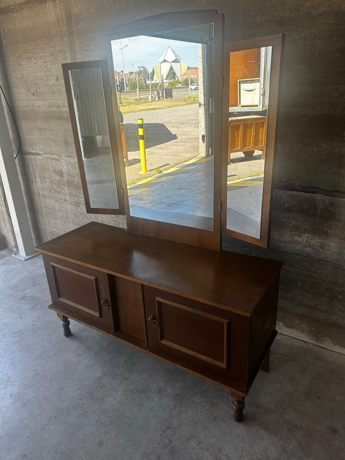Coiffeuse vintage à miroir triptyque, années 1950