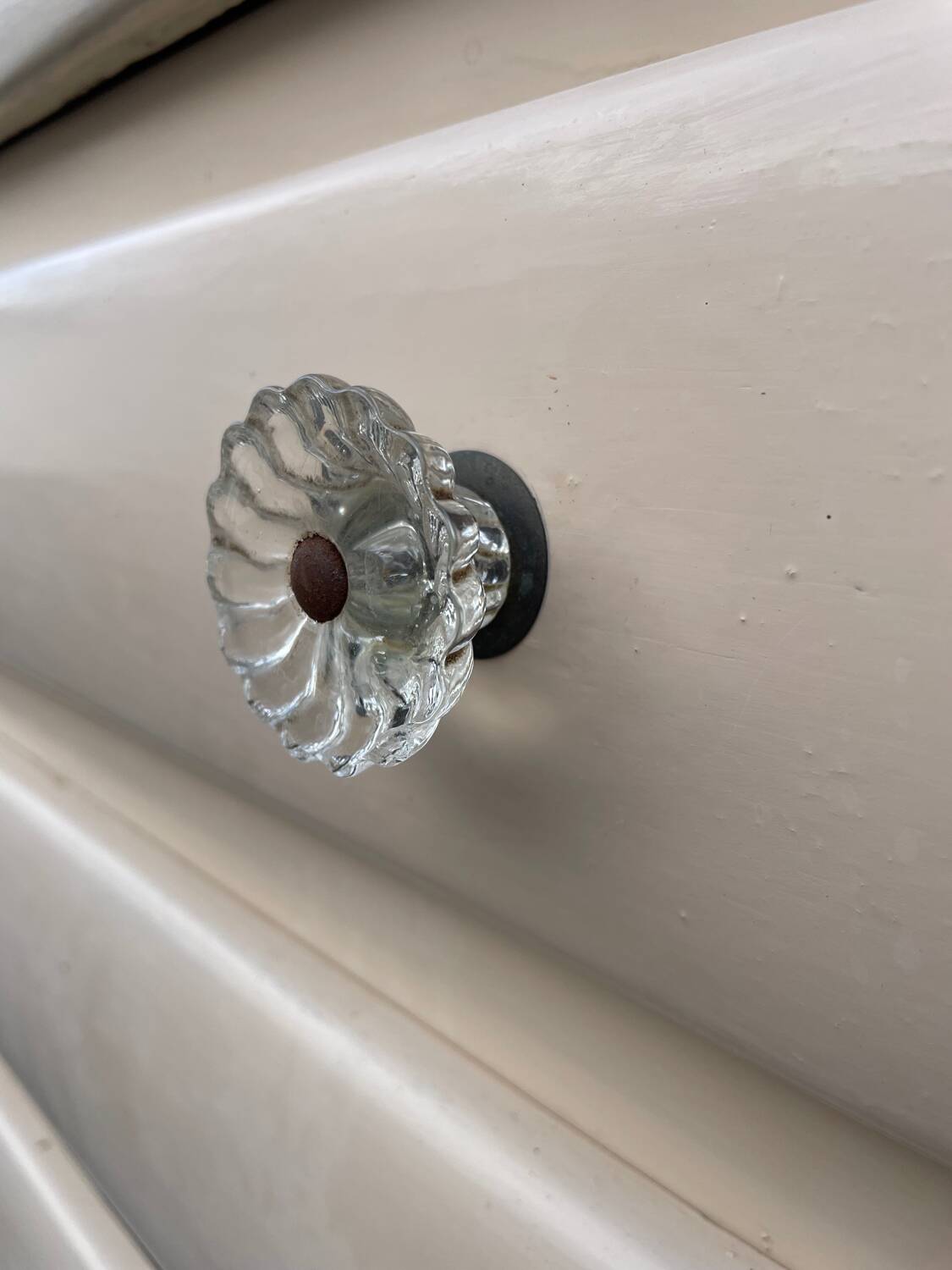 Art Deco chest of drawers with moustache feet, 1930