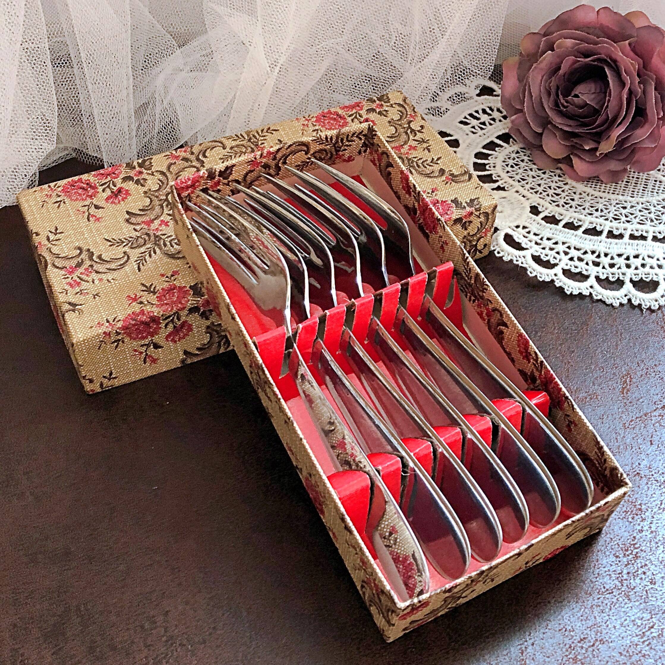 Box of 6 vintage dessert or cake forks