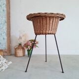 Rattan and metal tripod worker