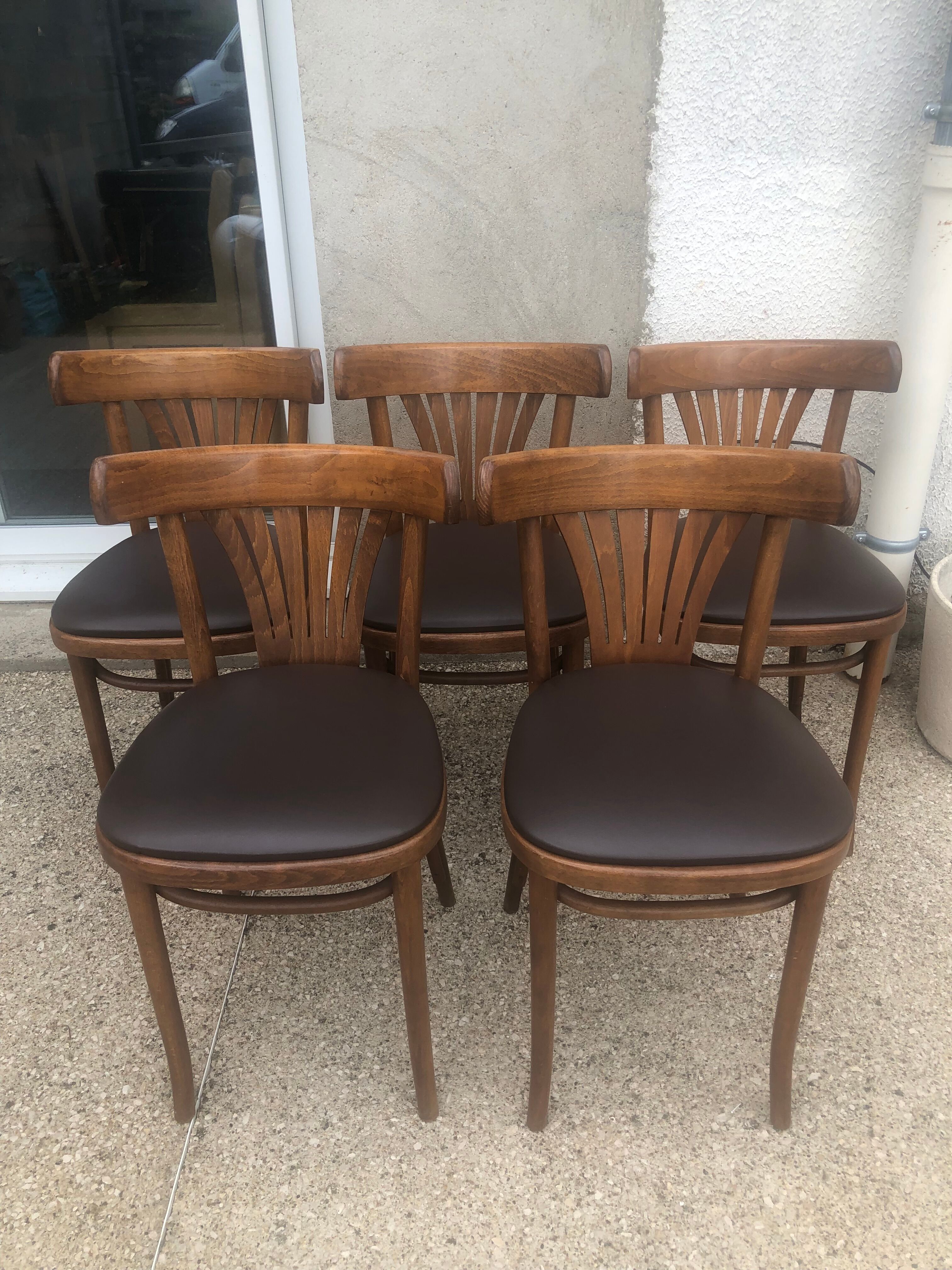 Suite de 5 chaises bistrot (assises neuves)