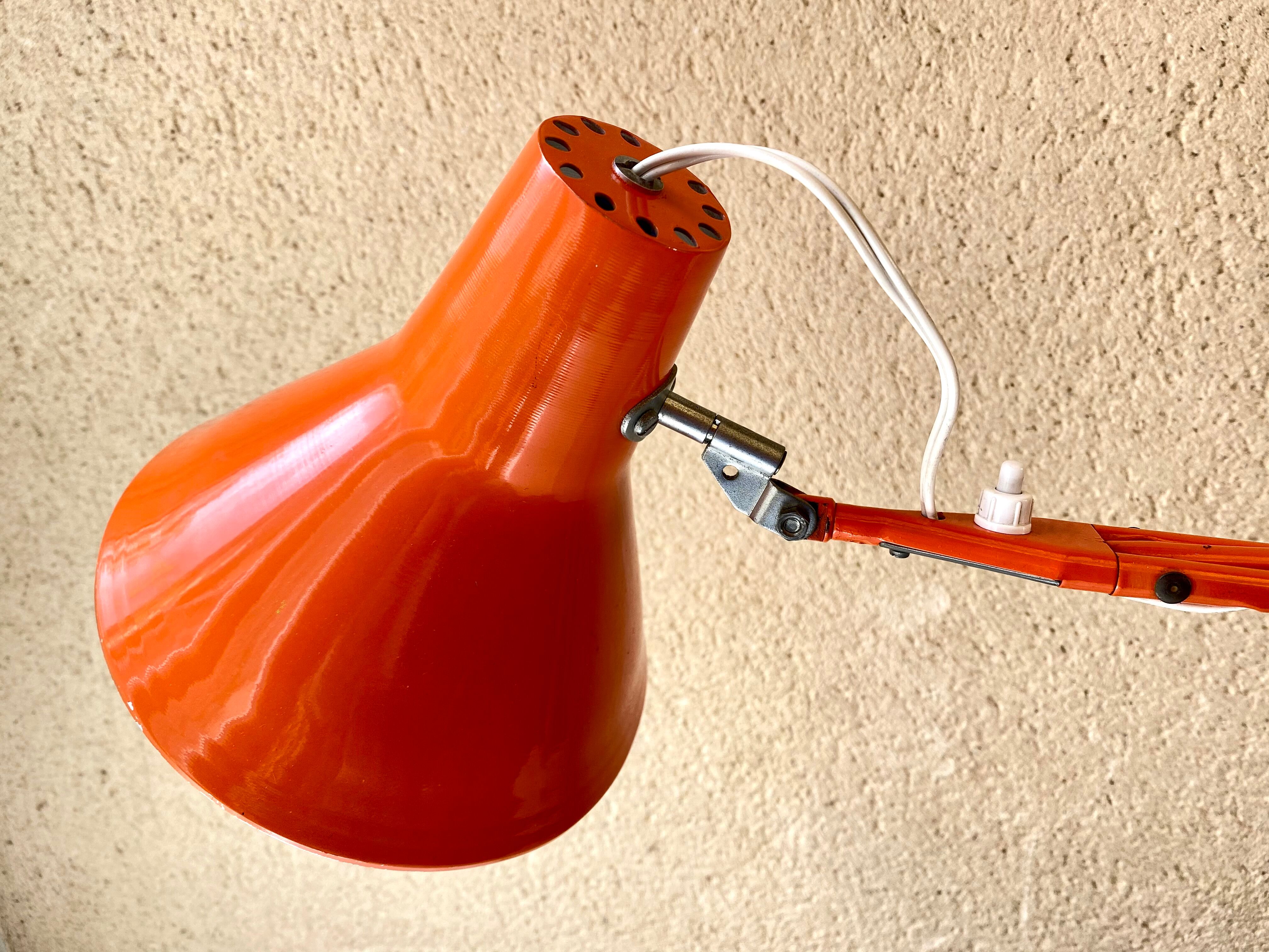 Office lamp architect aluminor France vintage 70s orange