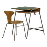 Tres rare bureau par Arne Jacobsen