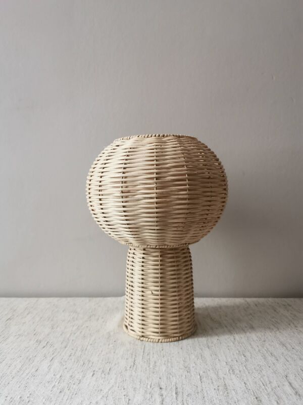 Lampe Jeanne en rotin