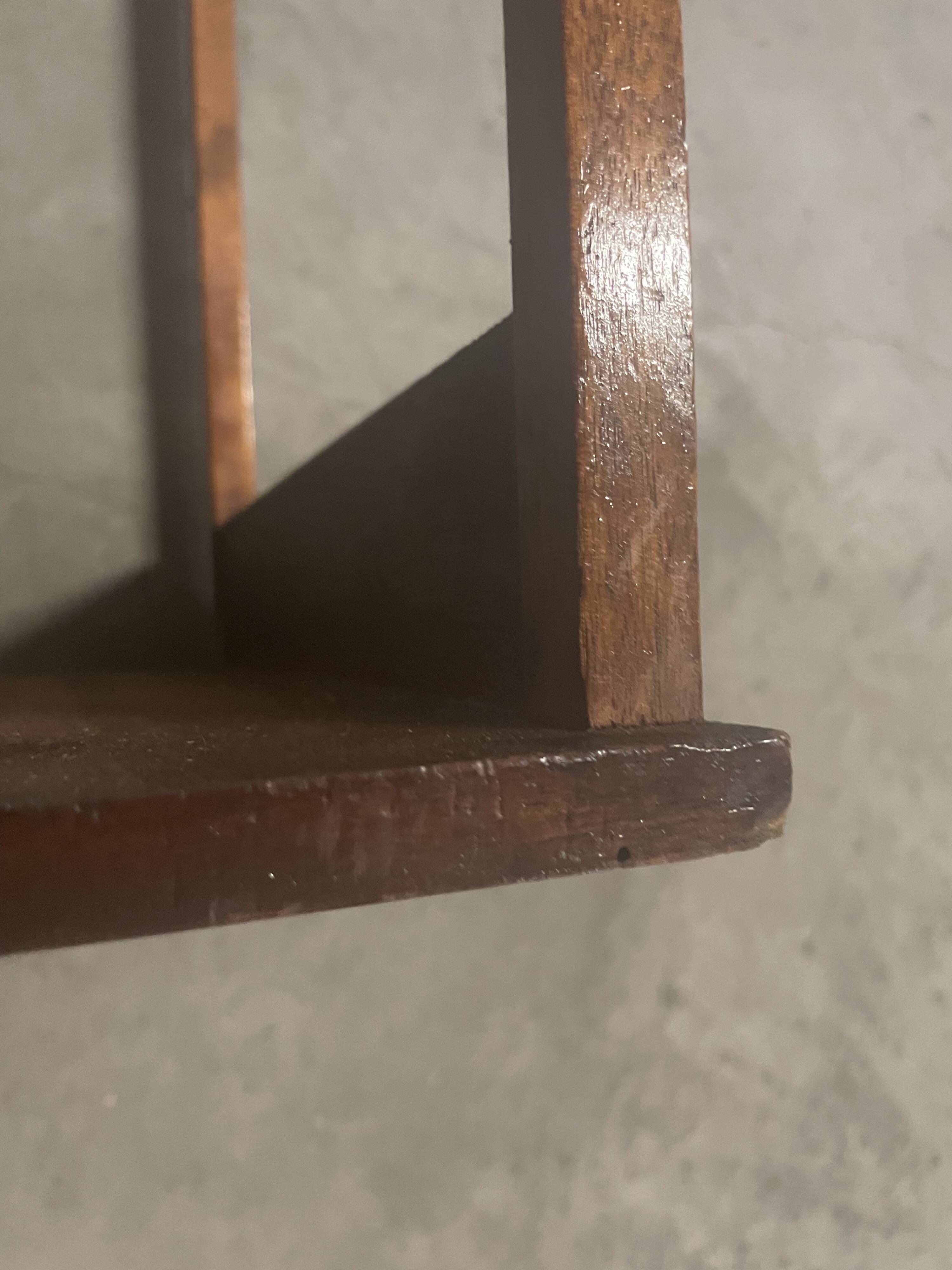 Antique gueridon