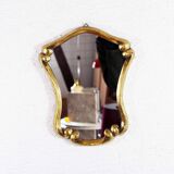 Miroir en bois doré à la feuille