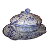 Tureen with its handmade dish