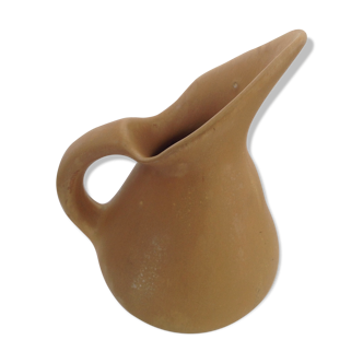 Pierrefonds stoneware pitcher