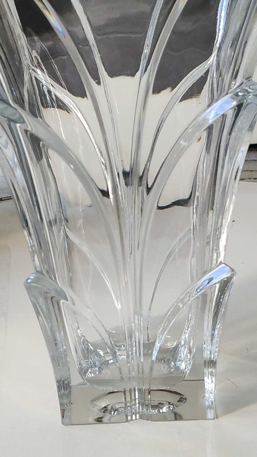 Large stylish crystal vase, floral/palm shape. High 30 cm