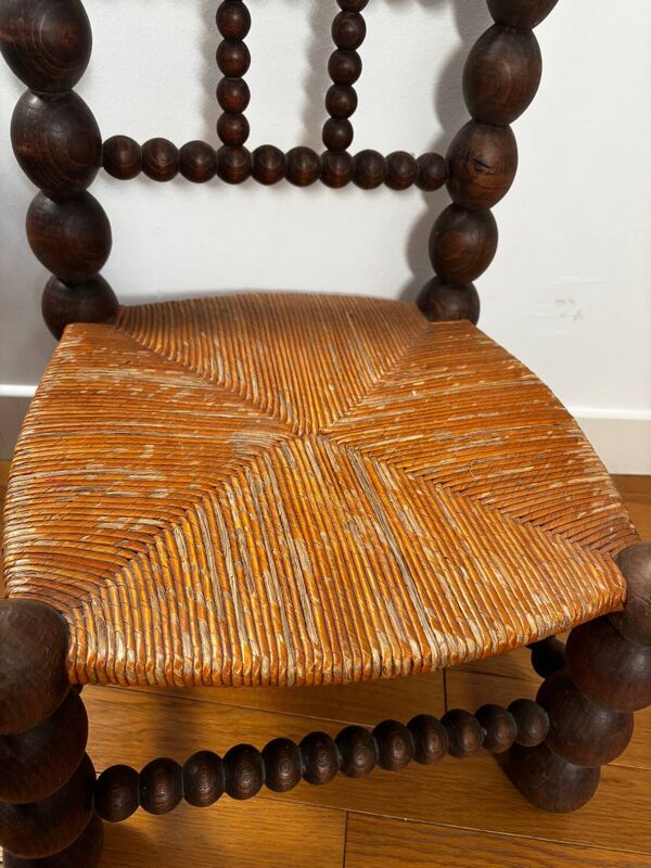 Chaise Basse Brutalise en bois tourné Dans Le Style Charles Dubouyt