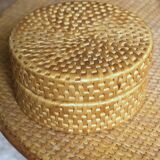 Round basket box Vintage wicker lid