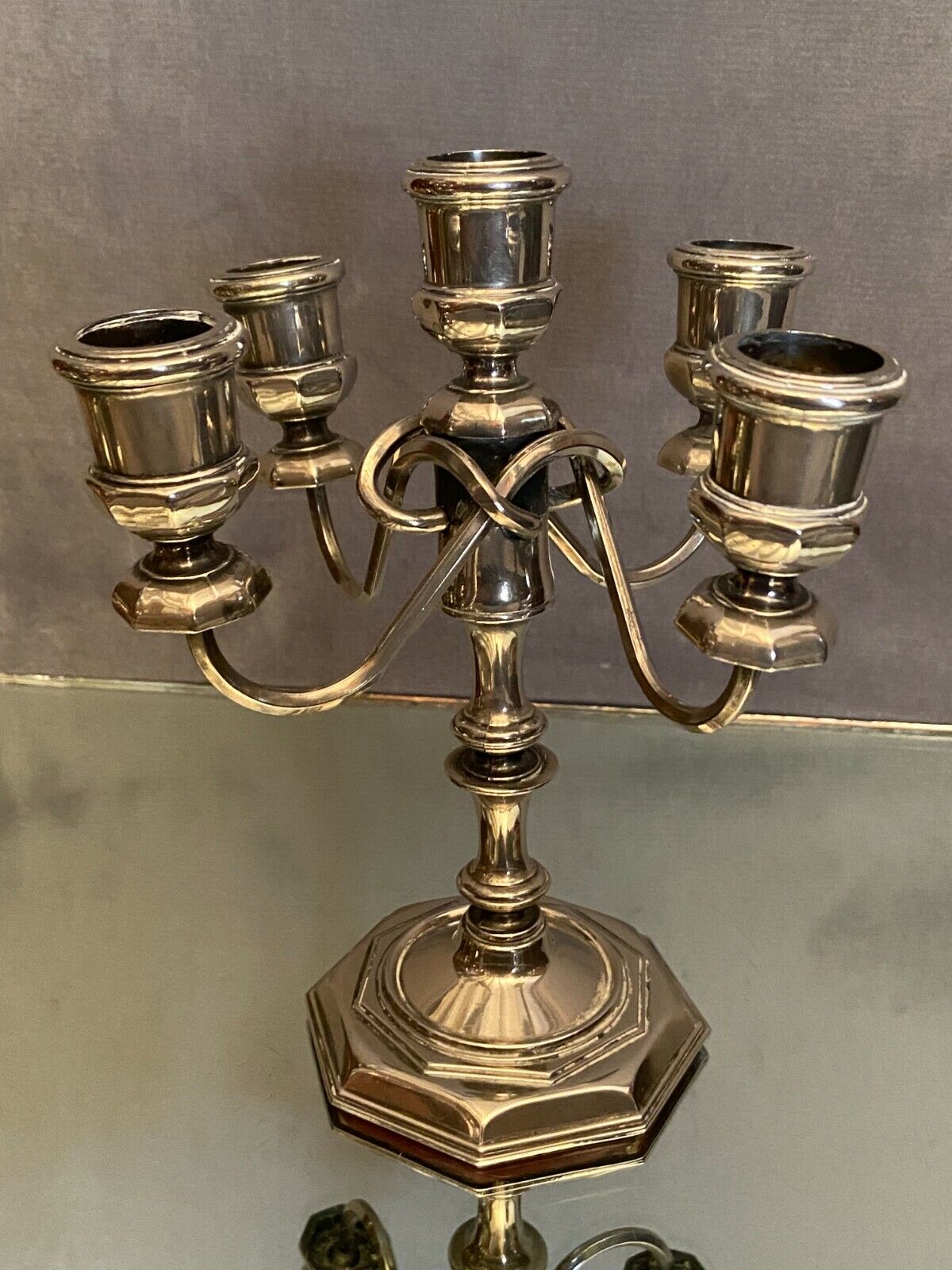 Regency-style 4-spoke metal chandelier with silver patina