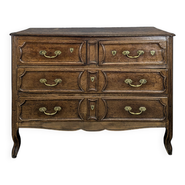 Provincial commode from the 18th century in oak