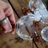 Engraved wine glasses with amber feet, 60s France