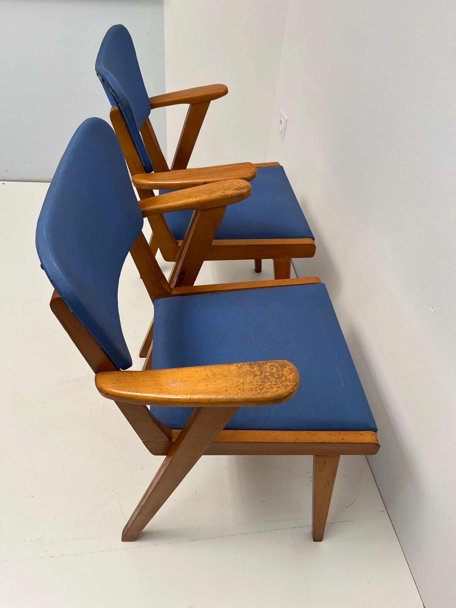 Pair of chairs bridge 50s