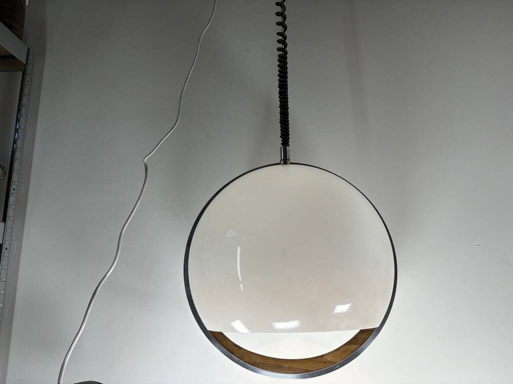 Suspension boule plexi 1970 space-age Allemagne