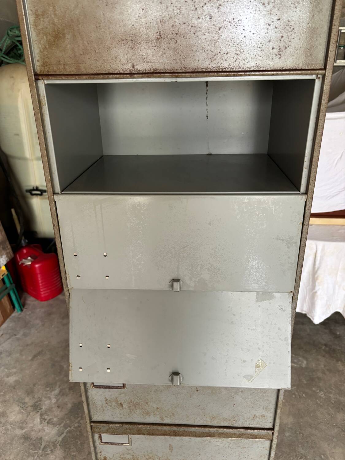 Industrial cabinet