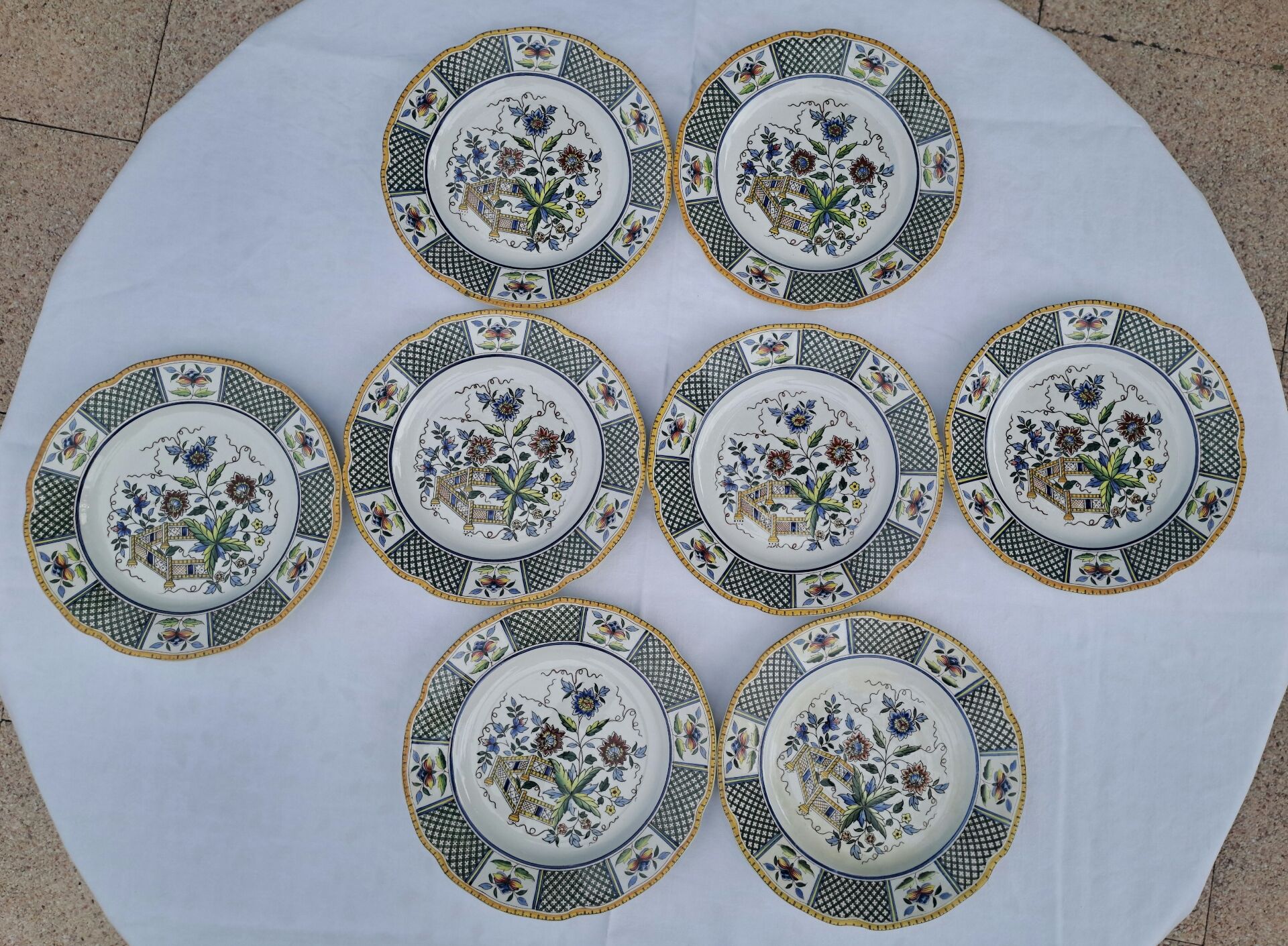 8 dessert plates Sarreguemines model Montmorency