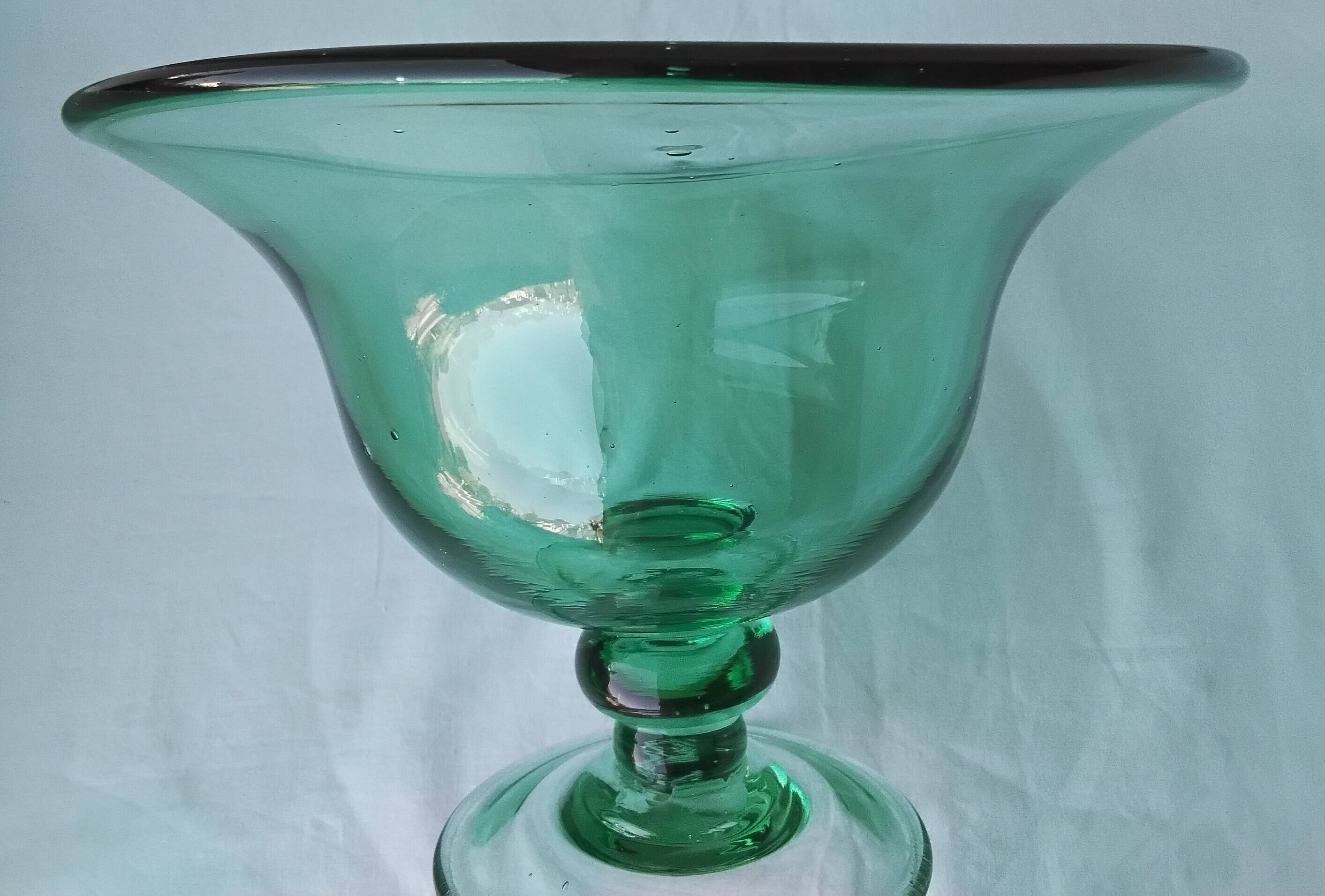 Coupe en verre sur pied
