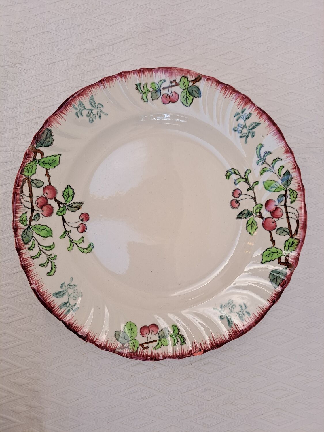 Dish Longwy cherries