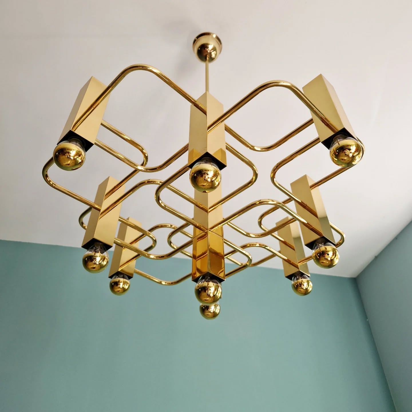 Geometric brass chandelier, design G. Sciolari, Boulanger, 1970