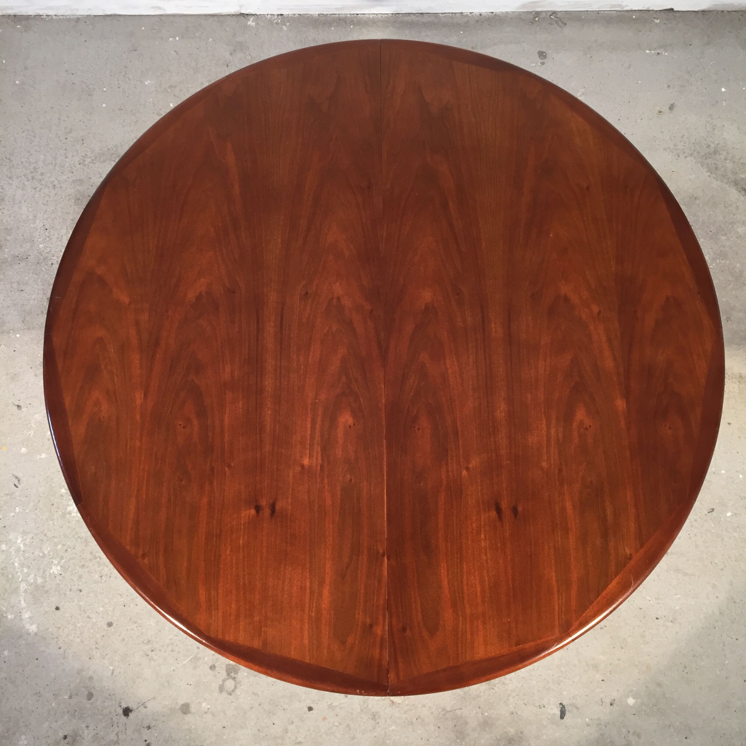 Expandable Scandinavian Roundtable 1960